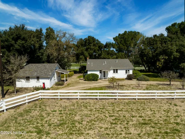 a view of a lake with houses