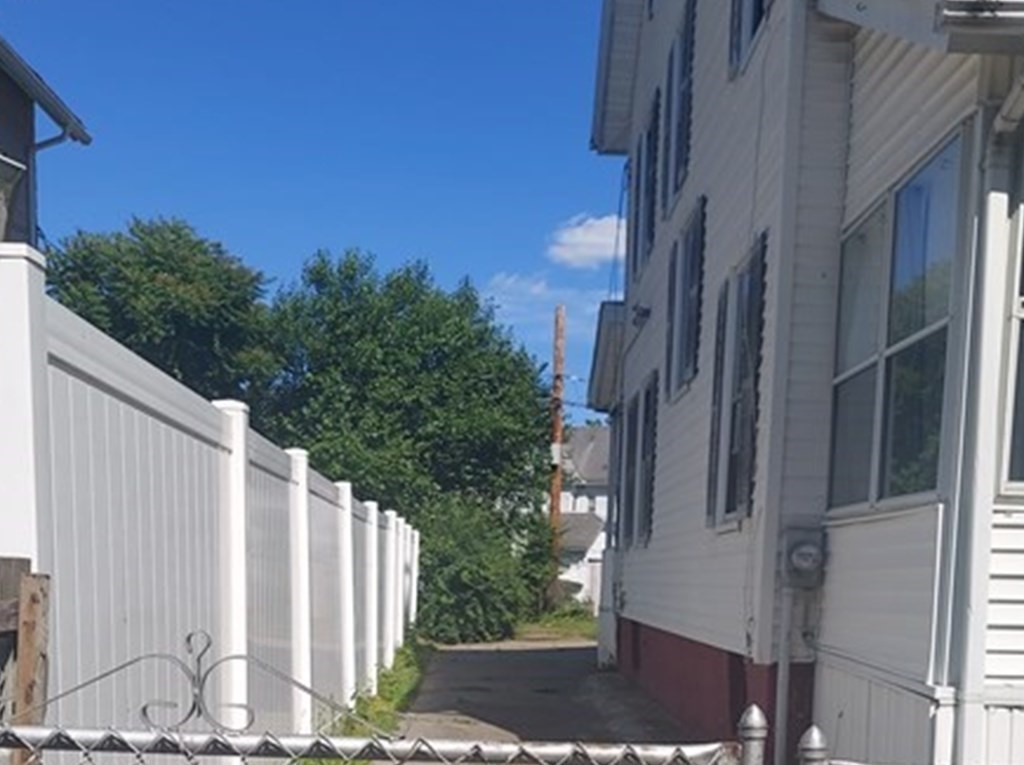 109 Yale Street Springfield, MA 01109 - Photo 27 of 27 Gallery Image 27