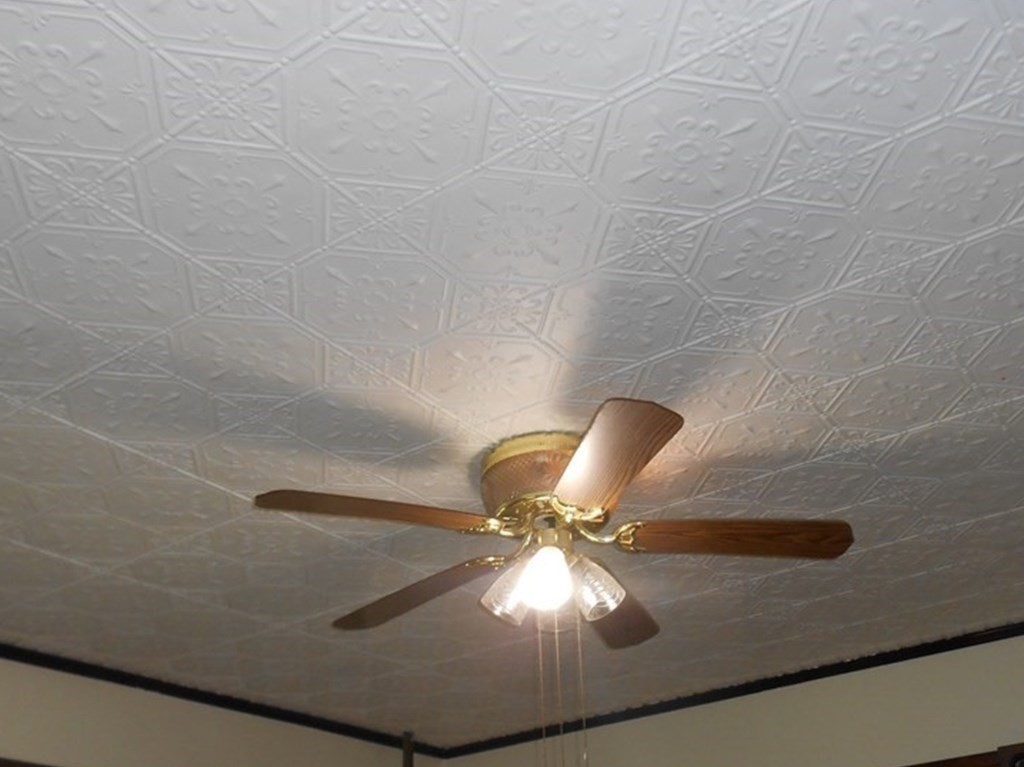 109 Yale Street Springfield, MA 01109 - Photo 9 of 27 Gallery Image 9