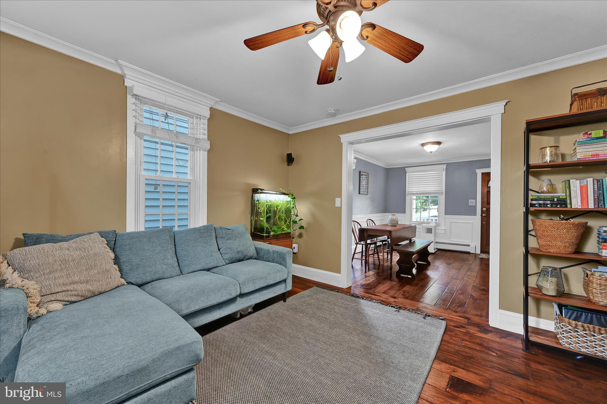 536 West High Street Manheim, PA 17545 - Photo 12 of 43 Living Area