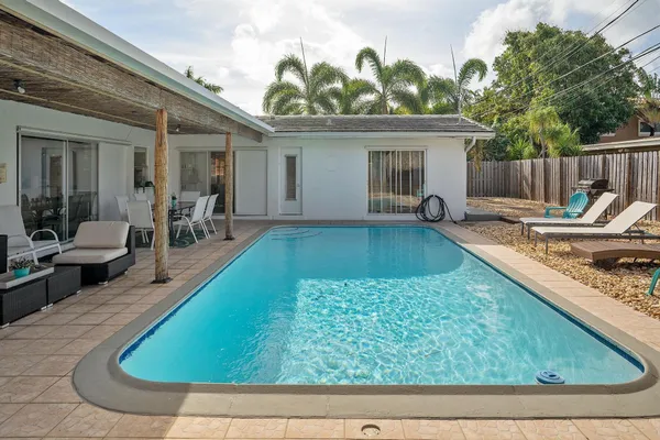 $9,900 | 3221 Spanish River Drive, Lauderdale-by-the-Sea, FL 33062
