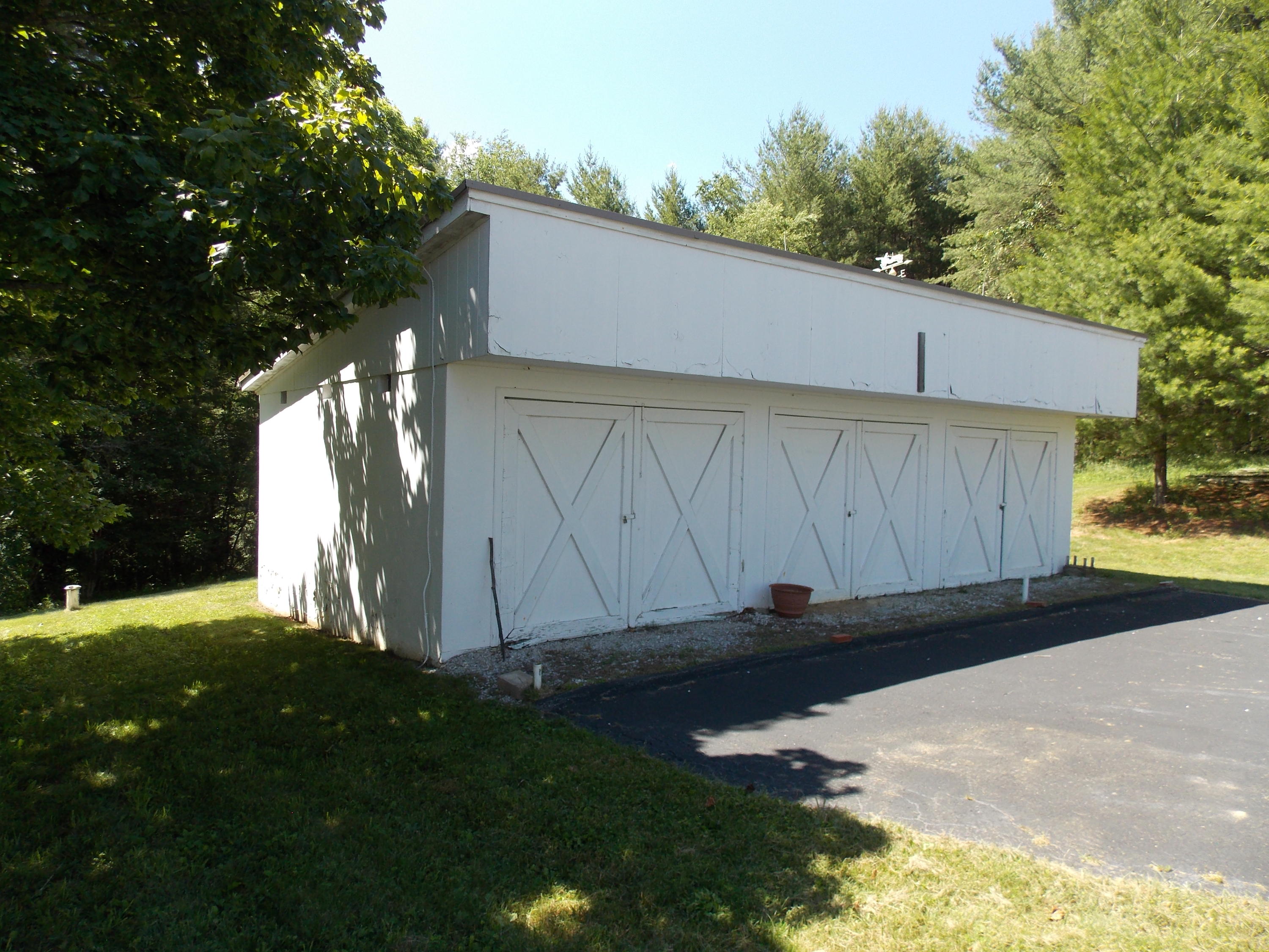 4147 Webbs Mill Road North Riner, VA 24149 - Photo 18 of 53 a backyard of a house