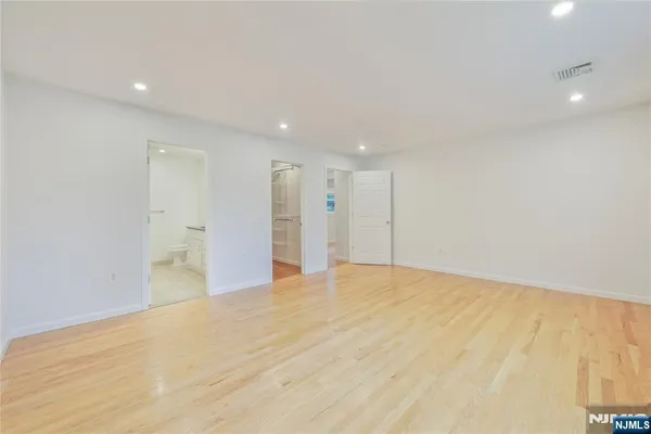 $7,600 | 99 Park Avenue, Cresskill, NJ 07626