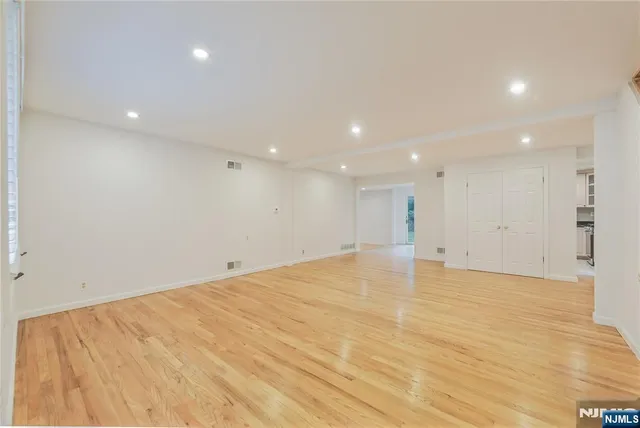 $7,600 | 99 Park Avenue, Cresskill, NJ 07626