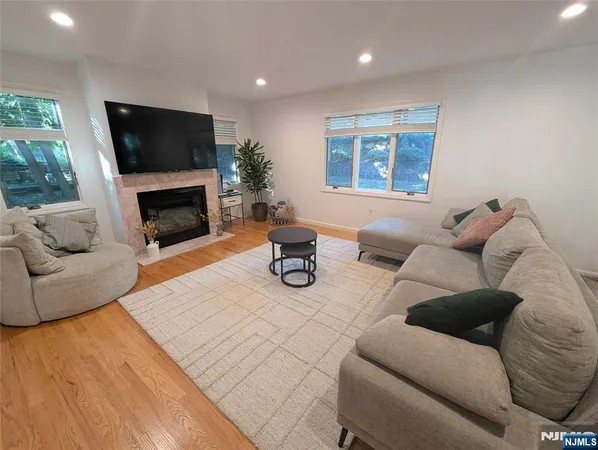 $7,600 | 99 Park Avenue, Cresskill, NJ 07626