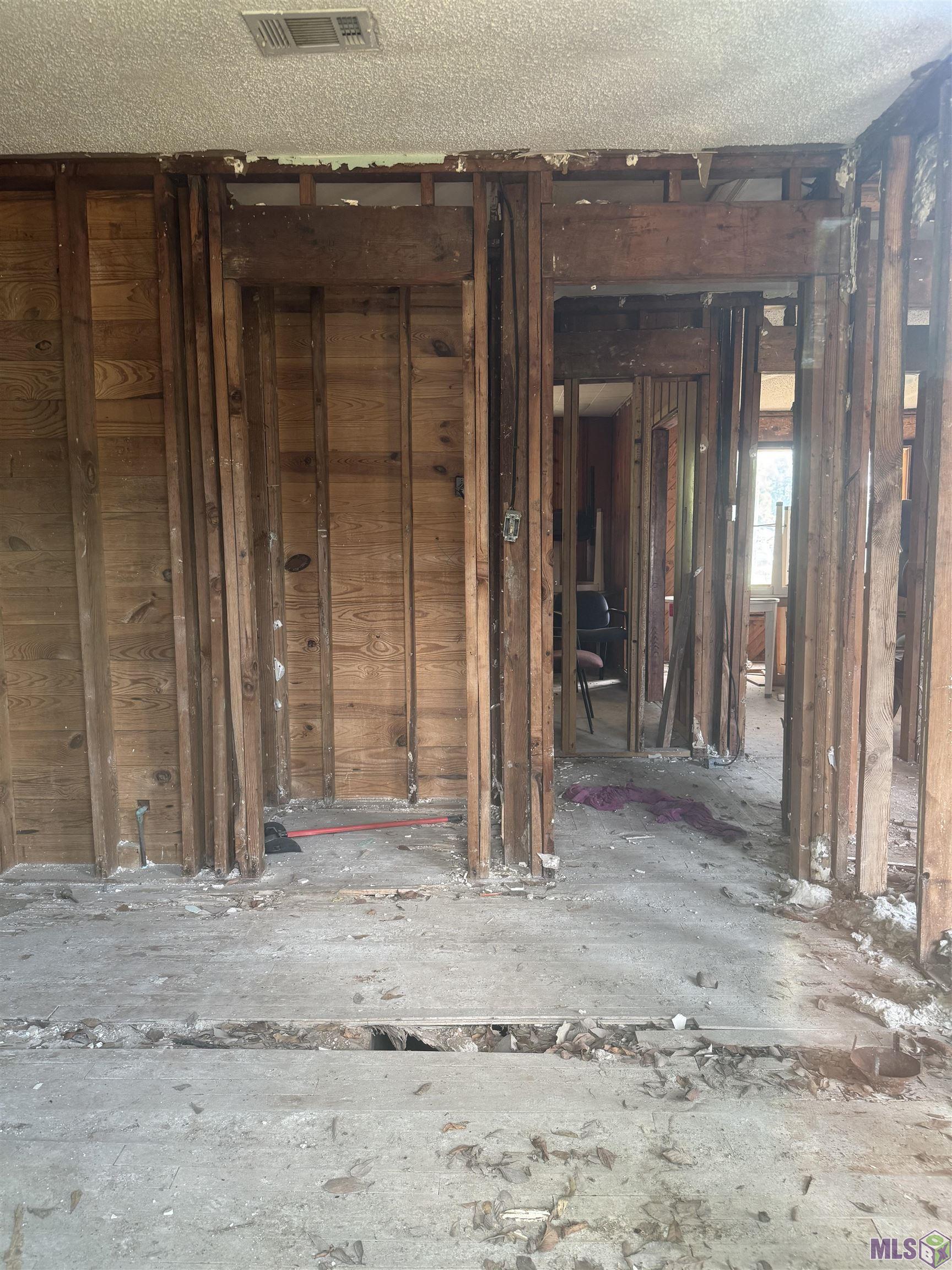 3704 North Foster Drive Baton Rouge, LA 70805 - Photo 3 of 5 Kitchen Area
