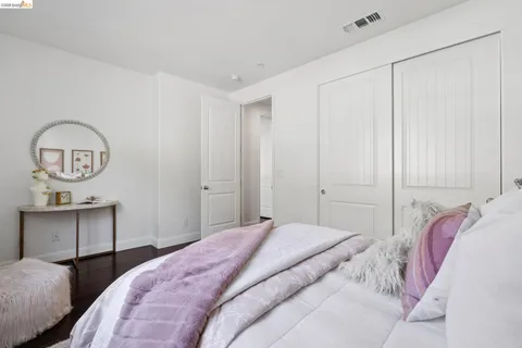 $998,000 | 6466 Bayview Drive, Oakland, CA 94605