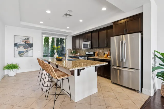 $998,000 | 6466 Bayview Drive, Oakland, CA 94605