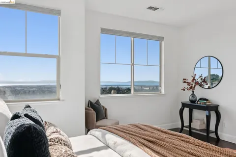 $998,000 | 6466 Bayview Drive, Oakland, CA 94605