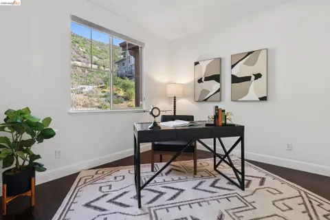 $998,000 | 6466 Bayview Drive, Oakland, CA 94605