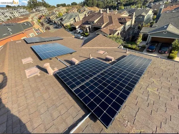 $975,000 | 6466 Bayview Drive, Oakland, CA 94605