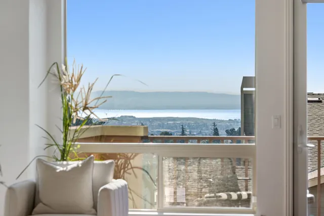 $998,000 | 6466 Bayview Drive, Oakland, CA 94605