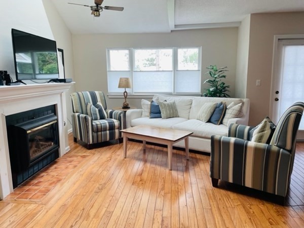 80 Harbourside Road, Unit 80 Quincy, MA 02171 - Photo 3 of 22 Gallery Image 3