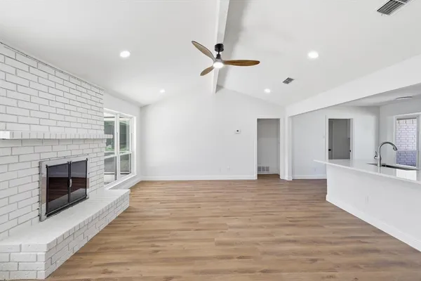 $469,999 | 2211 Sierra Drive, Grapevine, TX 76051