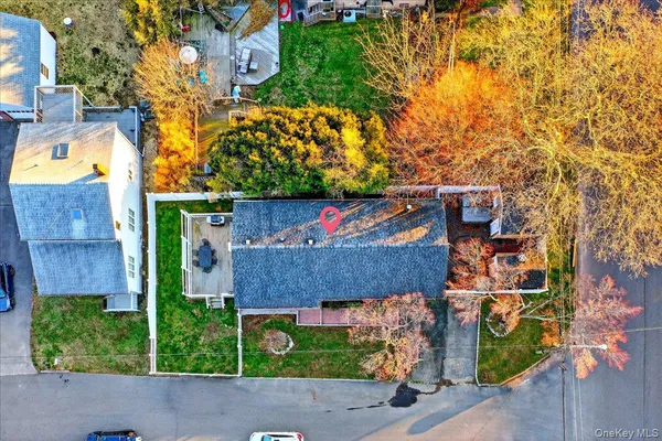 $549,000 | 2 Pike Street, East Patchogue, NY 11772