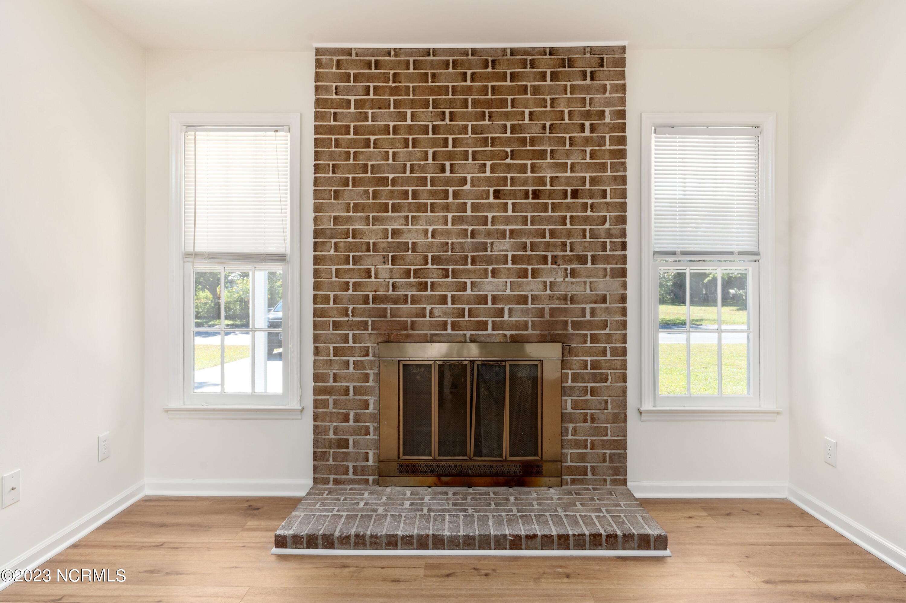 246 Brookview Road Wilmington, NC 28409 - Photo 8 of 25 008-246BrookviewRoad-Wilmington-NC-28409