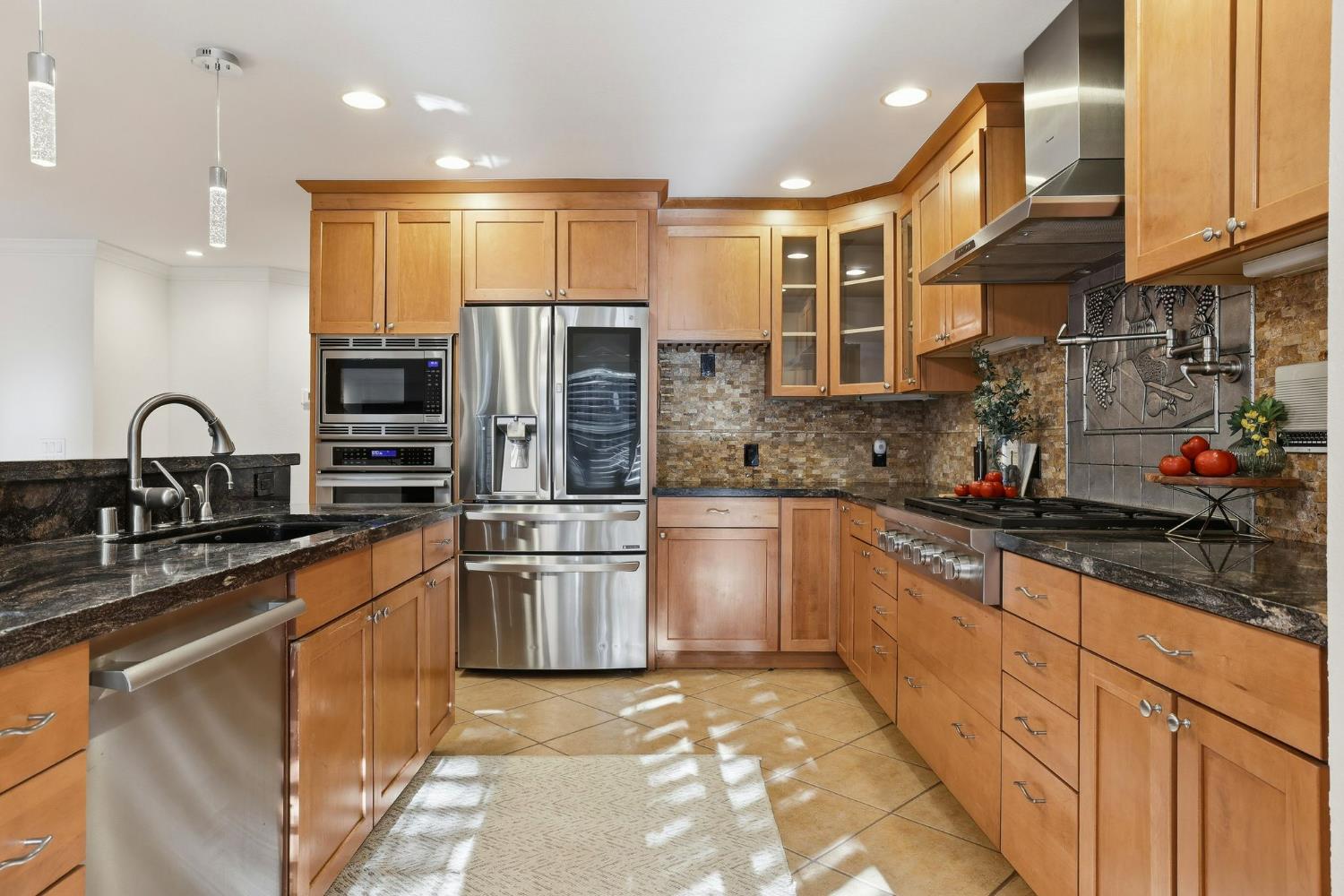 105 Wolcot Court Folsom, CA 95630 - Photo 9 of 76