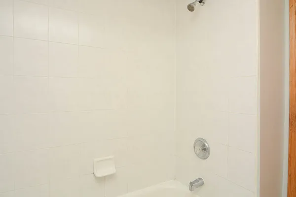 $1,900 | 1420 West Ohio Street, Unit GARDEN, Chicago, IL 60642