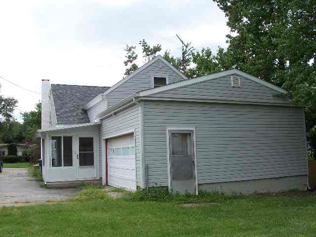 2700 West Petty Road Muncie, IN 47304 - Photo 2 of 9