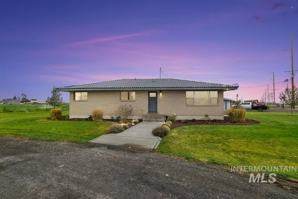 $585,000 | 294 South 100 West, Burley, ID 83318