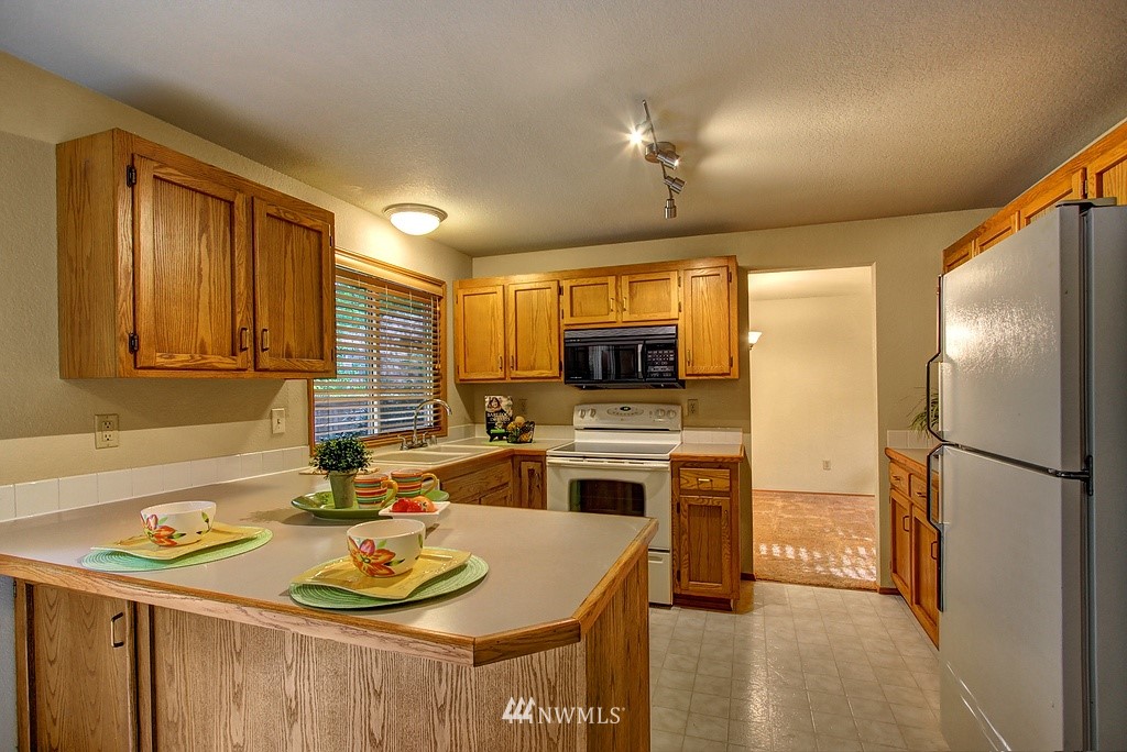 23426 11th Avenue West Bothell, WA 98021 - Photo 8 of 17