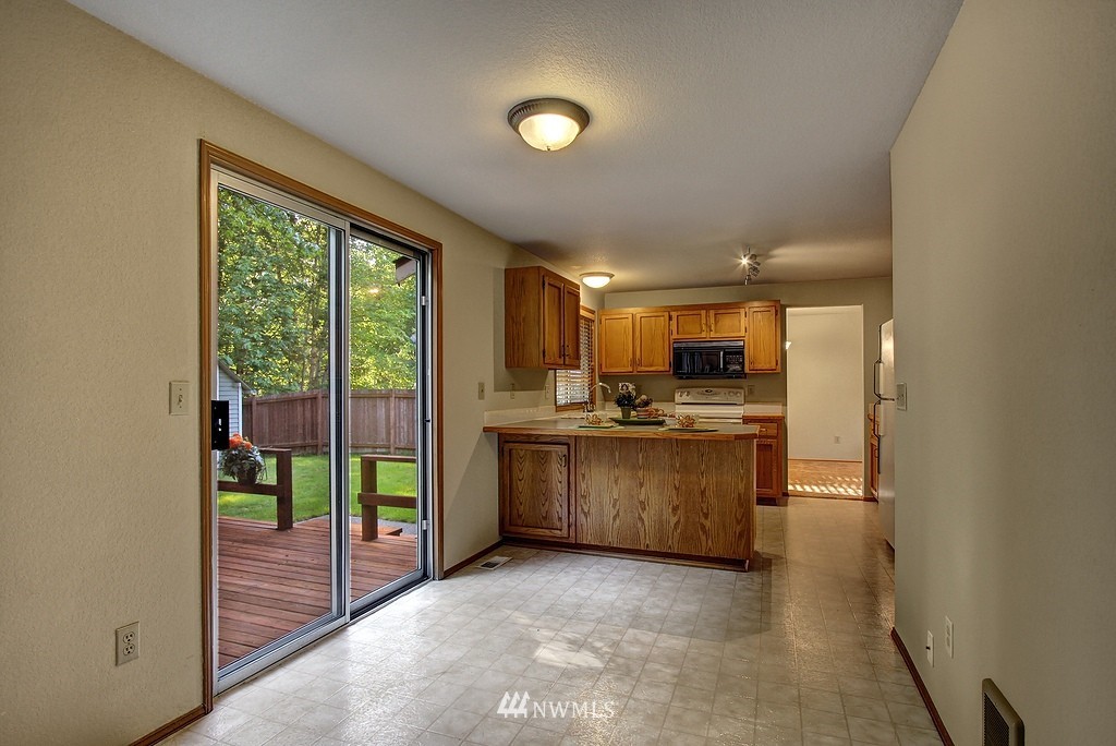 23426 11th Avenue West Bothell, WA 98021 - Photo 9 of 17