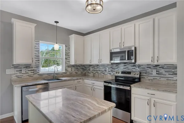 $440,000 | 5700 Hogan Bridge Drive, Providence Forge, VA 23140