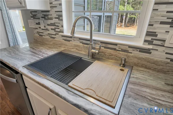 $440,000 | 5700 Hogan Bridge Drive, Providence Forge, VA 23140