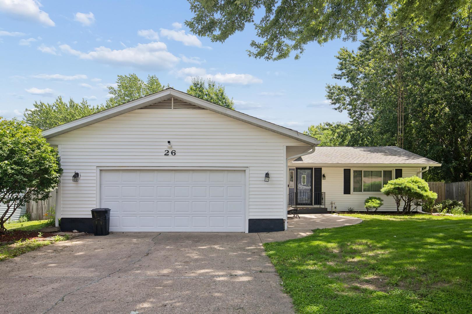 26 Skyview Drive Springfield, IL 62702 - Photo 2 of 25
