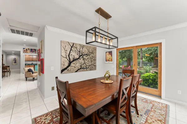 $975,000 | 2230 Hillcrest Way, Carmichael, CA 95608