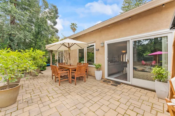 $975,000 | 2230 Hillcrest Way, Carmichael, CA 95608