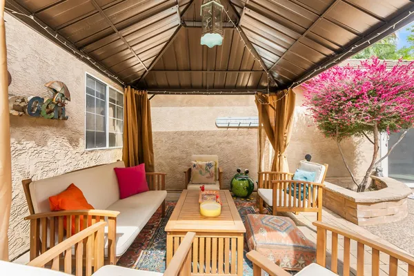 $975,000 | 2230 Hillcrest Way, Carmichael, CA 95608