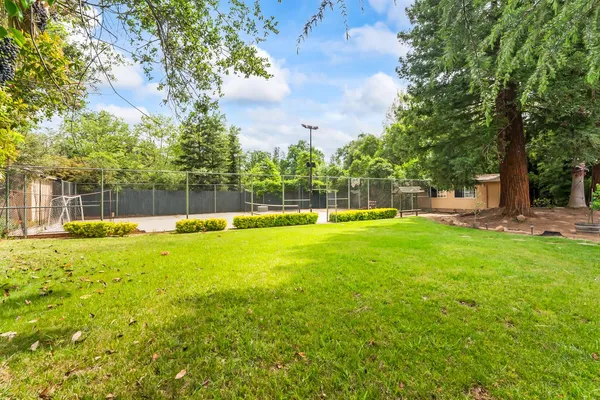 $975,000 | 2230 Hillcrest Way, Carmichael, CA 95608