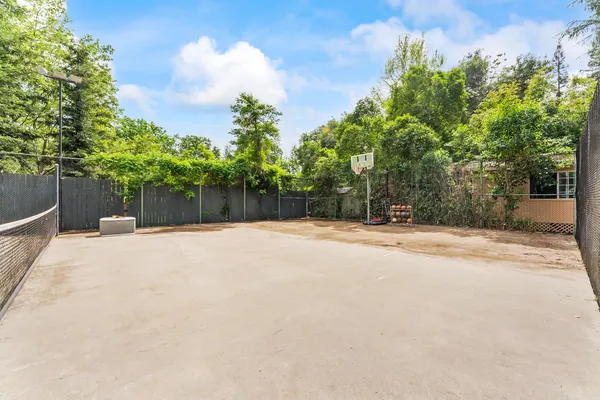 $975,000 | 2230 Hillcrest Way, Carmichael, CA 95608