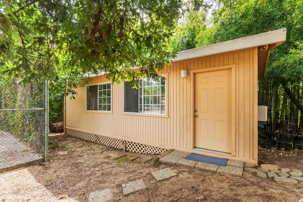 $975,000 | 2230 Hillcrest Way, Carmichael, CA 95608