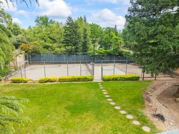 $975,000 | 2230 Hillcrest Way, Carmichael, CA 95608