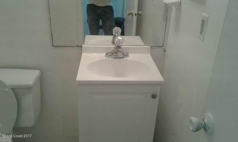 449 Archer Road Southeast, Unit 10 Palm Bay, FL 32909 - Photo 6 of 7 Archer Bathroom