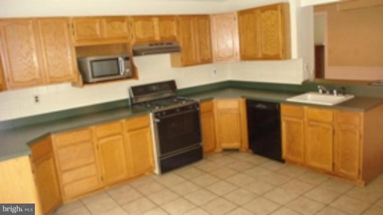 3802 Everton Street Silver Spring, MD 20906 - Photo 8 of 21 Kitchen