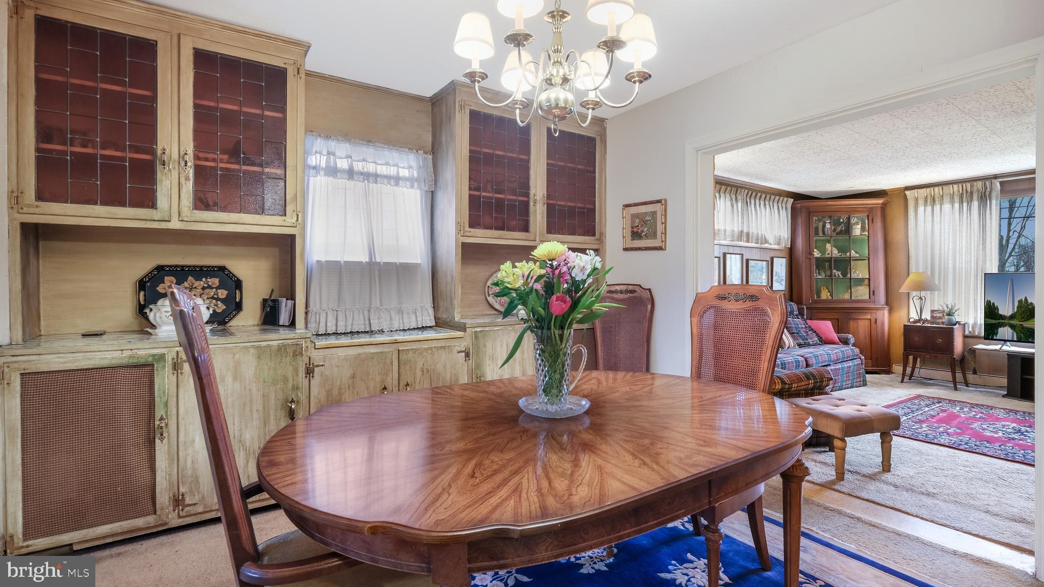 401 Burton Road Oreland, PA 19075 - Photo 8 of 32 Dining Room