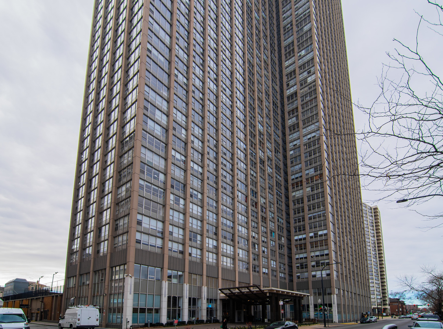 655 West Irving Park Road, Unit 607 Chicago, IL 60613 - Photo 1 of 16 Gallery Image 1