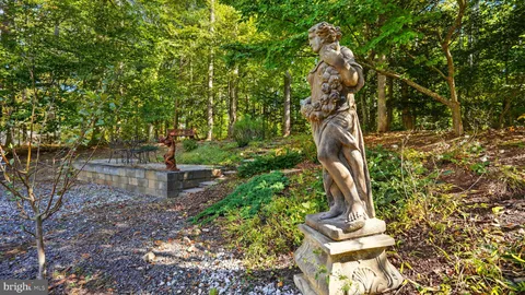 $825,000 | 143 Edgemont Circle, Locust Grove, VA 22508