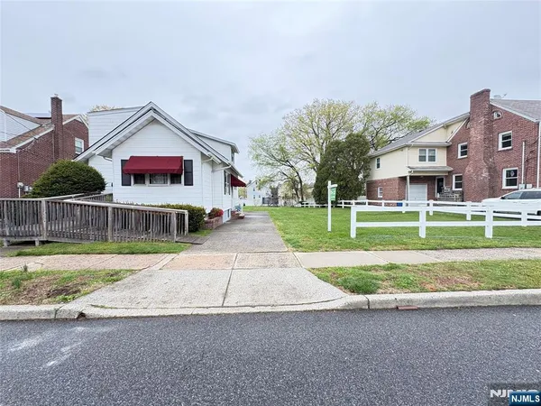 $499,000 | 525 Forest Avenue, Lyndhurst, NJ 07071