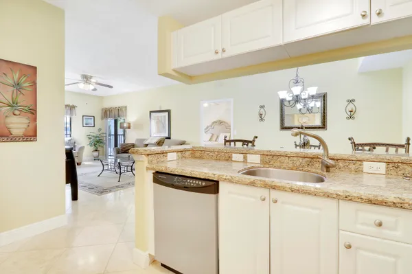 $3,500 | 2802 Sarento Place, Unit 204, Palm Beach Gardens, FL 33410