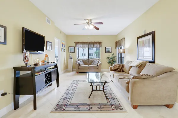 $3,500 | 2802 Sarento Place, Unit 204, Palm Beach Gardens, FL 33410