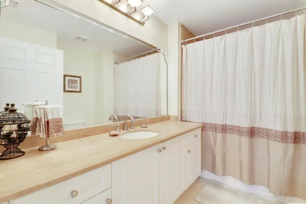 $3,500 | 2802 Sarento Place, Unit 204, Palm Beach Gardens, FL 33410