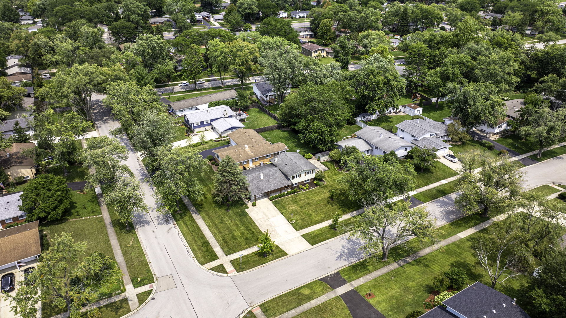 640 Kohley Road Lisle, IL 60532 - Photo 37 of 43 Gallery Image 37