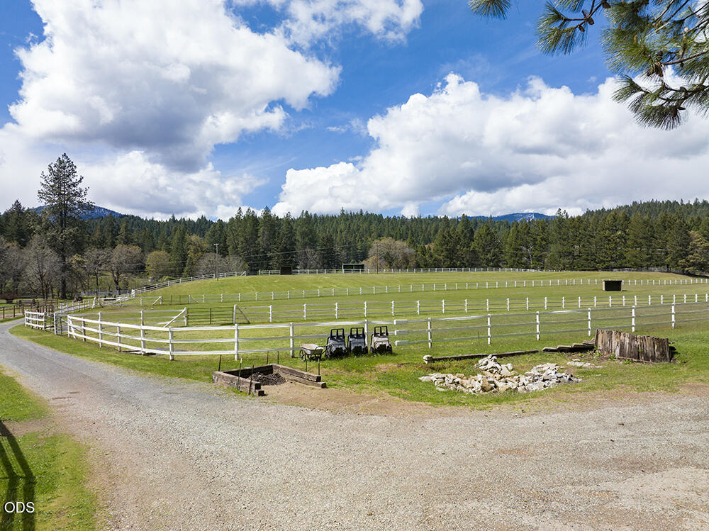 910 Reeves Creek Road Selma, OR 97538 - Photo 67 of 73