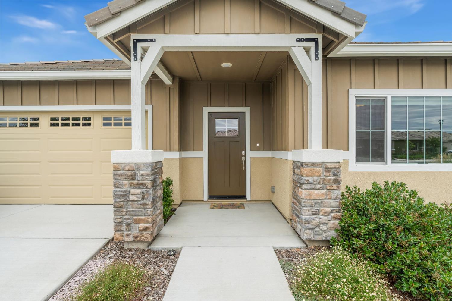 912 Hogan Road Galt, CA 95632 - Photo 4 of 39