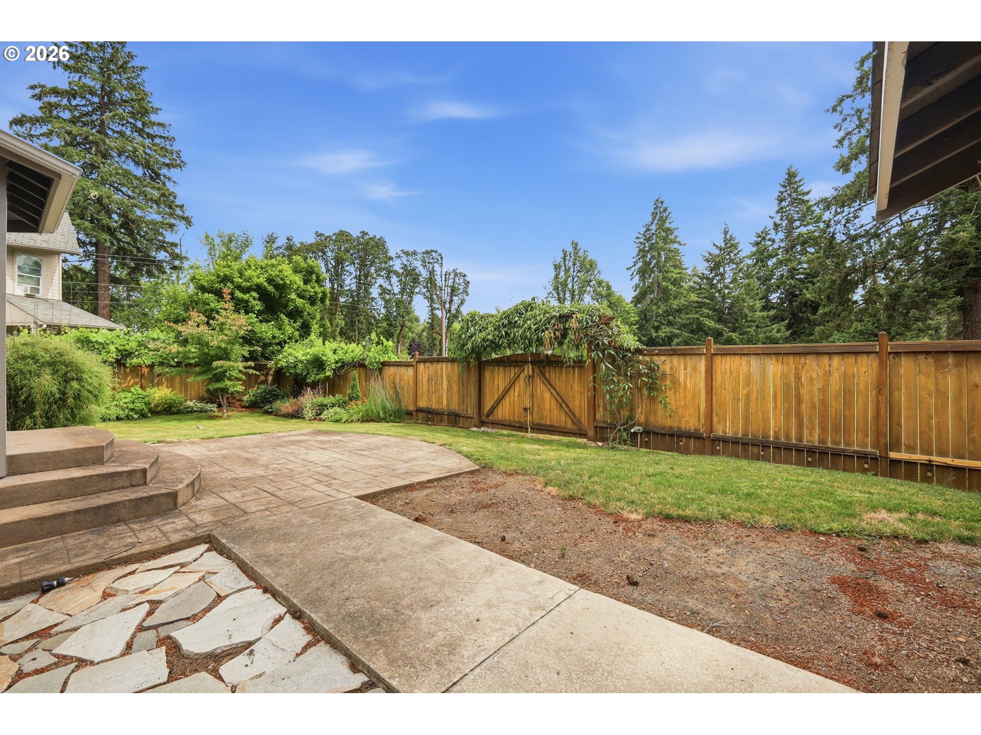 1240 North River Road Cottage Grove, OR 97424 - Photo 37 of 43