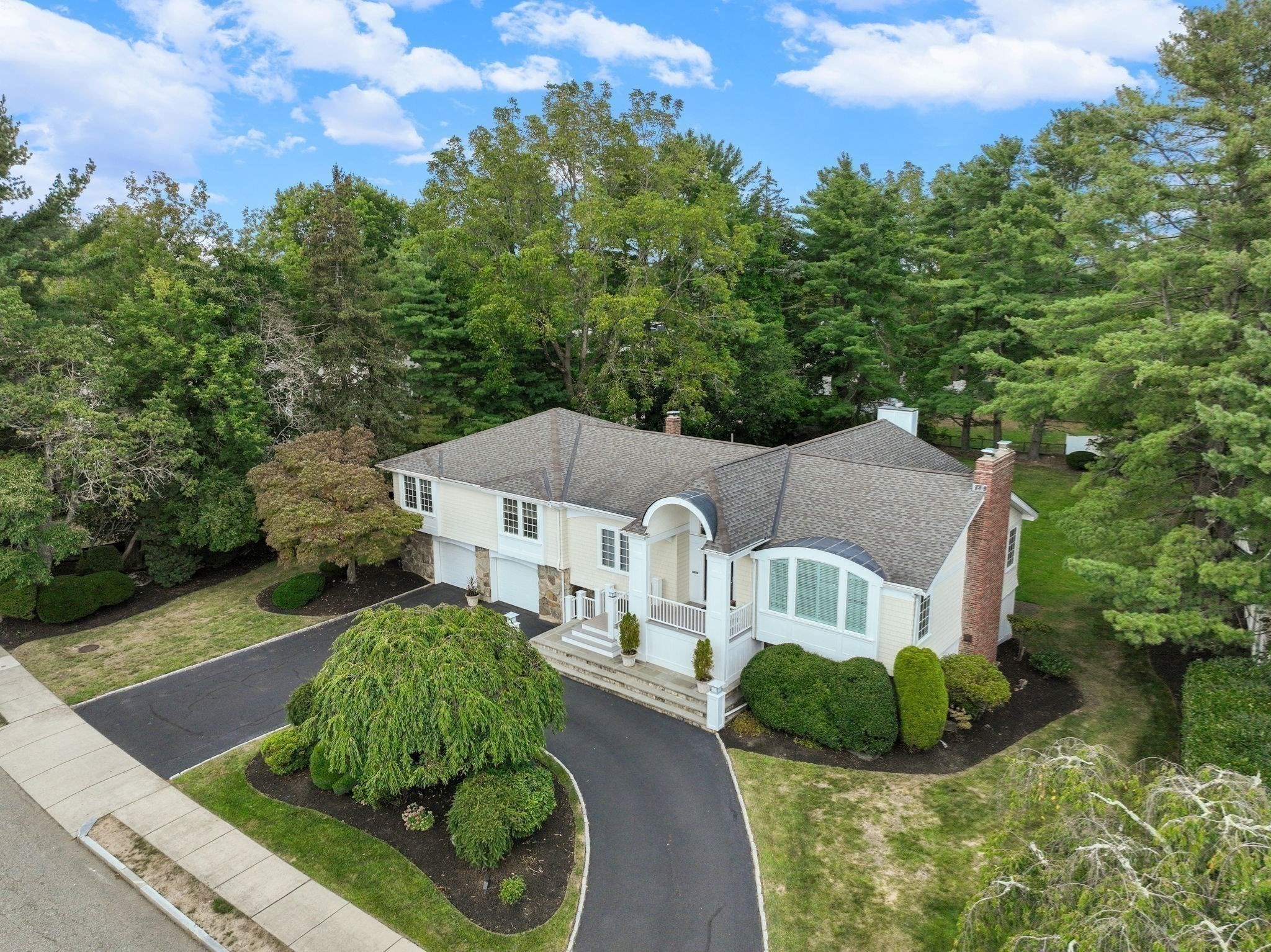 11 Mosley Road Newton, MA 02459 - Photo 34 of 37 Gallery Image 34